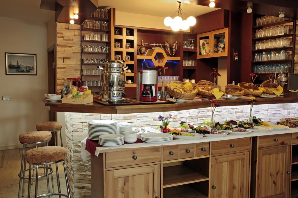 Otel Ipekyolu İstanbul